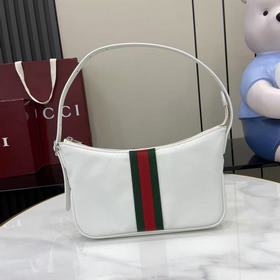 Новая коллекция Gucci, поставляемая в