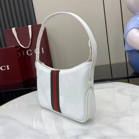 Новая коллекция Gucci, поставляемая в 