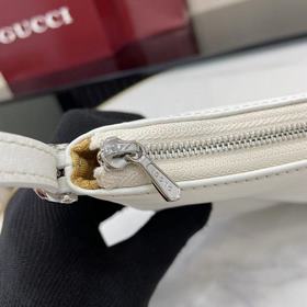 Новая коллекция Gucci, поставляемая в 