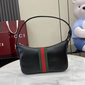 Новая коллекция Gucci, поставляемая в
