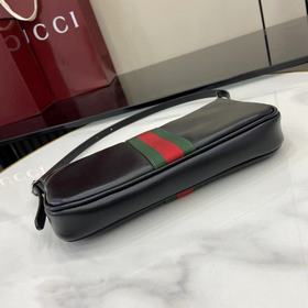 Новая коллекция Gucci, поставляемая в 