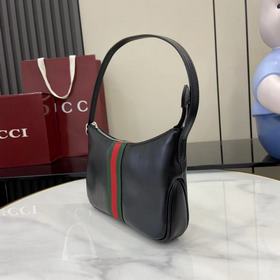 Новая коллекция Gucci, поставляемая в 