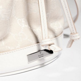 Коллекция «Generation Gucci» глубоко и
