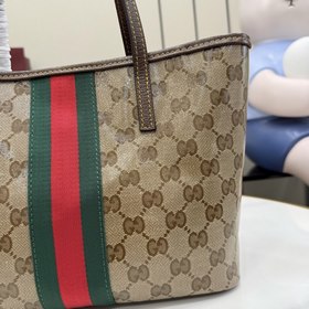Поставляется в полной комплектации с о