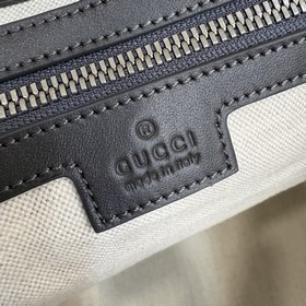 Поставляется в полном комплекте оригин