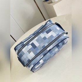 [Топ-модель из оригинальной коллекции 