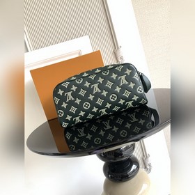 Модель «Dopp» серии «Premium» 163c01 с