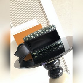 Модель «Dopp» серии «Premium» 163c01 с
