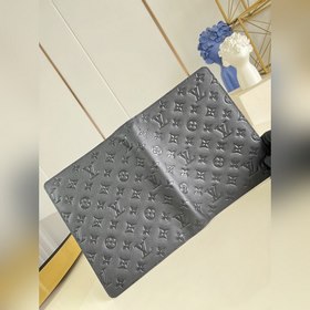 [Топ-модель из оригинальной коллекции