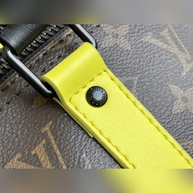 M45866 Эта классическая дорожная сумка