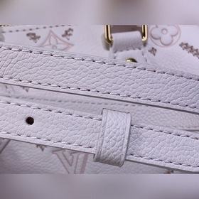 M28529 Розовая сумка S EEDY BANDOULIÈR