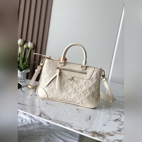 Артикул M29153 — белая модель малого