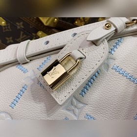 M13480 — белая сумка с вышивкой; M2891