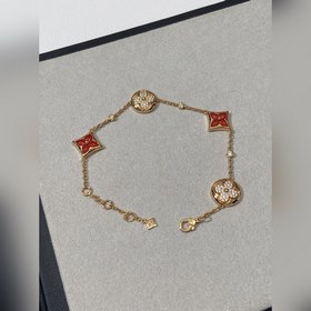[Оригинальная модель] (в полной компл
