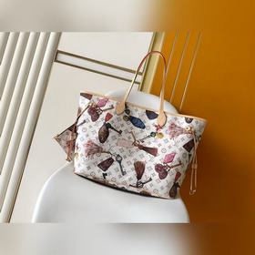 Модель M29449 Neverfull Bandouliere In