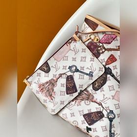 Модель M29449 Neverfull Bandouliere In