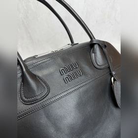 5BB196 (черный) Miu Vivant из растител