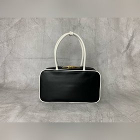 5BB172 — сумка-портфель Miu нового раз
