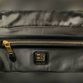 5BB172 — сумка-портфель Miu нового раз