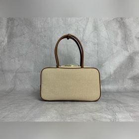 5BB172 — портфель M в новом размере, и