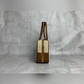 5BB172 — портфель M в новом размере, и