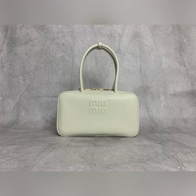 5BB172 (белый) — портфель M в новом ра