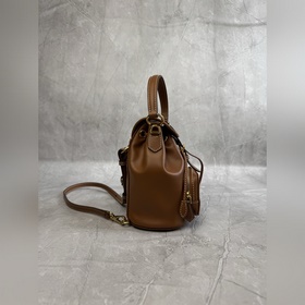 5BZ045 Новая модель мини-рюкзака MIU в