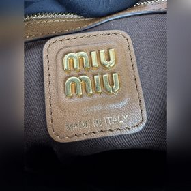 5BG231 — новая модель сумки-тоут от Mi