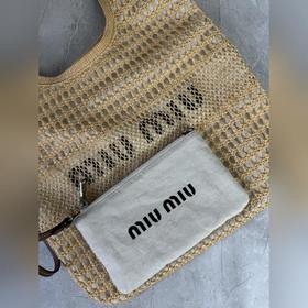 5BG231 MIUMI Льняная сумка-тоут — эта 