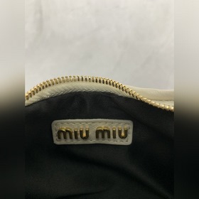 5BP078 (белый) — новая мини-сумка MiuW