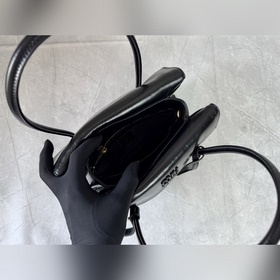 Новая сумочка из телячьей кожи 5BA302 