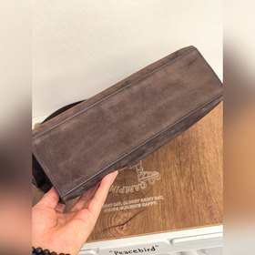 Коллекция больших замшевых сумок через