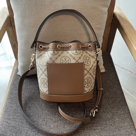 1615 Сумка-ведро TORY BURCH Monogram ц