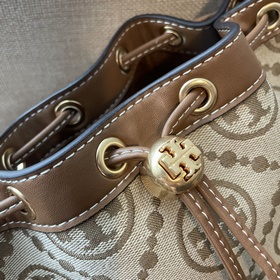 1615 Сумка-ведро TORY BURCH Monogram ц