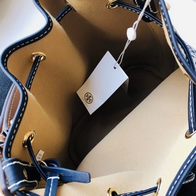 Новая сумка-ведро Tory Burch с классич