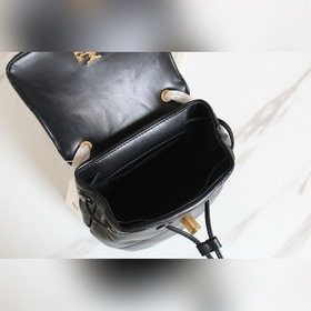 Новая модель рюкзака Tory Burch «Kira 