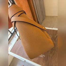 Новая сумка-тоут Tory Burch с затягива