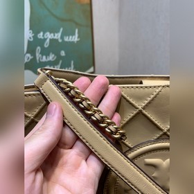 Артикул 749 TORY BURCH — сумка-тоут ср