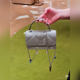 Мини-сумка Tory Burch Kira на цепочке,