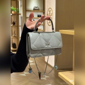 Мини-сумка Tory Burch Kira на цепочке,