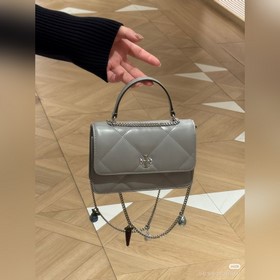 Мини-сумка Tory Burch Kira на цепочке,