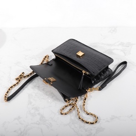 Tory Burch, сумочка-клатч с цепочкой B