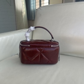 Сумка-косметичка Tory Burch Mini Kira 
