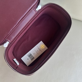 Сумка-косметичка Tory Burch Mini Kira 
