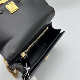 Артикул 77044 TORY BURCH, сумочка ELEA