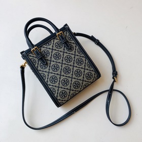 Сумка для нот TORY BURCH 87146 T MONOG