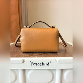 Сумка-коробка TORY BURCH модели 1923 г