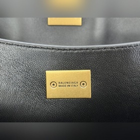 Сумка из коллекции BALENCIAGA RODEO BA