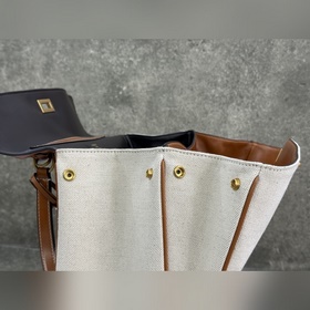 Сумка из коллекции BALENCIAGA RODEO BA