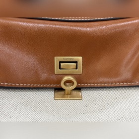 Сумка из коллекции BALENCIAGA RODEO BA